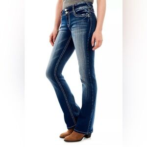 WallFlower Luscious Curvy
Bootcut Jeans NWT Size 14 Reg.29" Inseam Insta Stretch